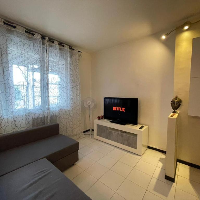 Citta&Aeroporto Black and White - Appartamento con 2 Camere da Letto - 14