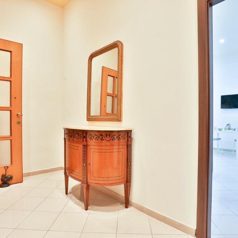 GuestHost - Track Station Studio Apartment - with Netflix - Monolocale - 13