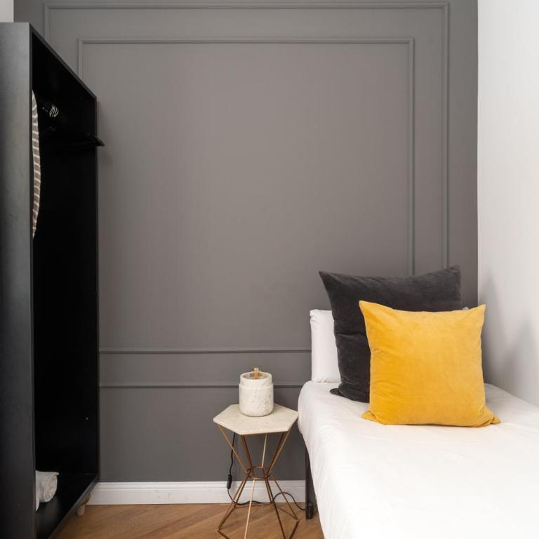TSA Gran Via - Three-Bedroom Apartment - 4