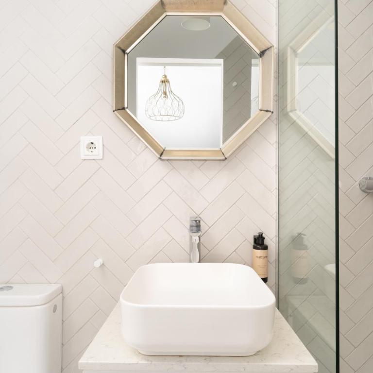 TSA Gran Via - Three-Bedroom Apartment - 2