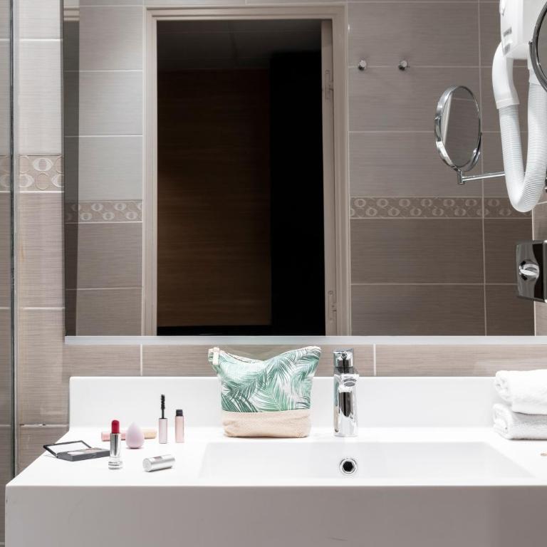 Mercure Rouen Centre Champ de Mars - Chambre Double Privilège - 7