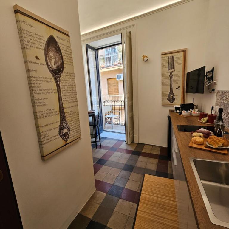 Grey House Apartments - One-Bedroom Apartment - 3