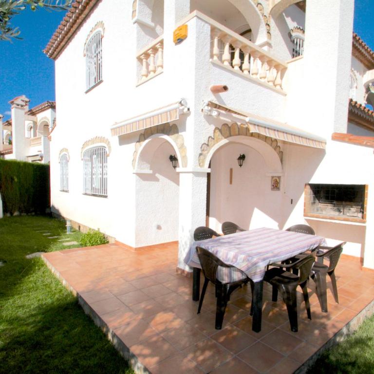 ARENDA Pino Alto Holiday Home Masia 2 - Casa Unifamiliar de 3 dormitorios - 1