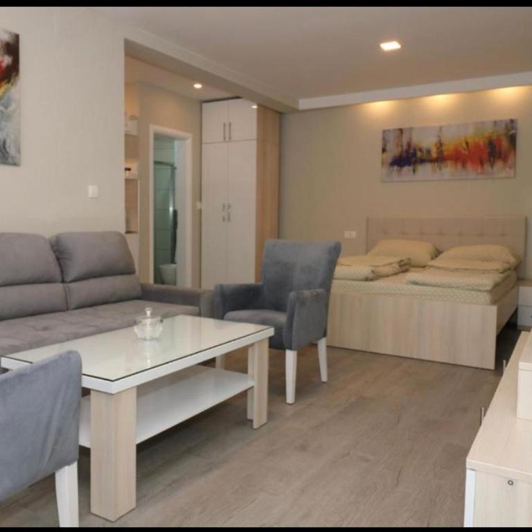 Apartments Solis - Apartment with Balcony - 3