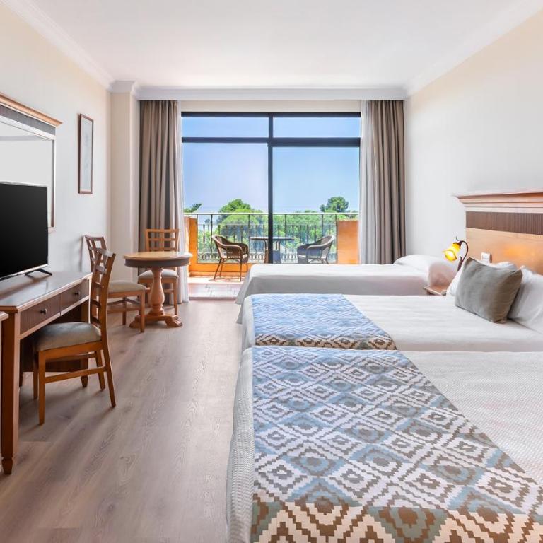 Globales Paraíso Beach - Habitación Familiar con terraza (2 adultos + 1 niño) - 6