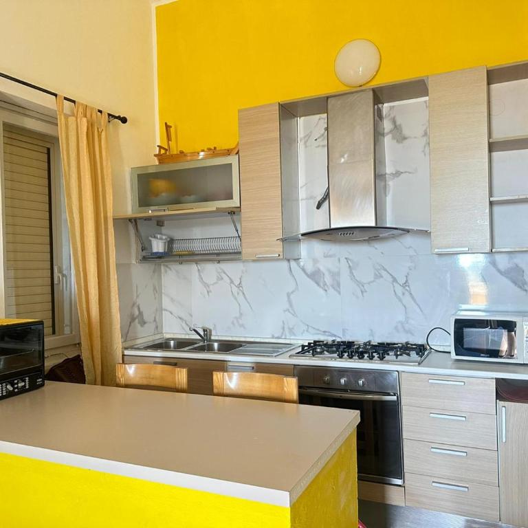 Bilocale con vista mare e monti a Cala Gonone - Appartamento con 1 Camera da Letto - 3