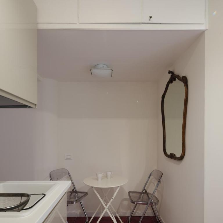 Modern pied a terre near Piazza Navona - Monolocale Queen - 17