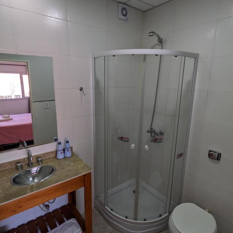 Tres Arroyos Suite - Habitación Doble con baño privado - 7