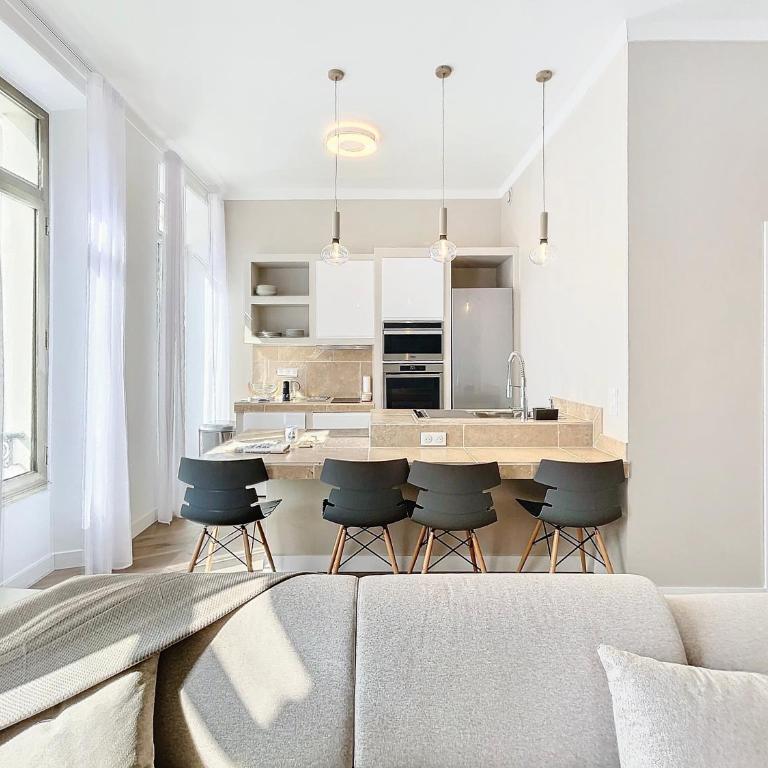 Cannes Vidal Rue Antibes SNCF station 2 mn 1 BR quiet building hyper center Olam Properties - Apartamento - 2