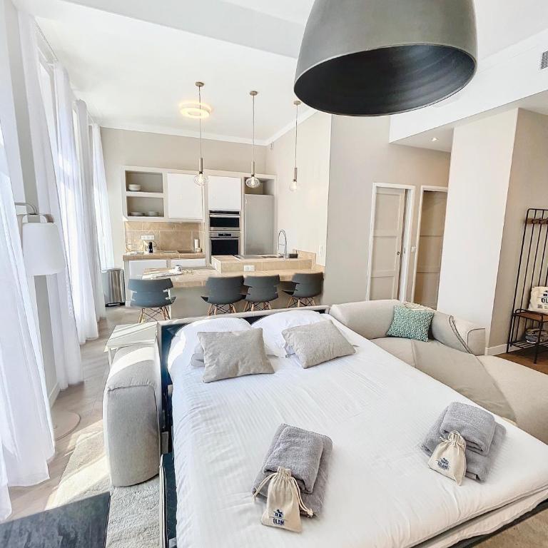 Cannes Vidal Rue Antibes SNCF station 2 mn 1 BR quiet building hyper center Olam Properties - Apartamento - 12