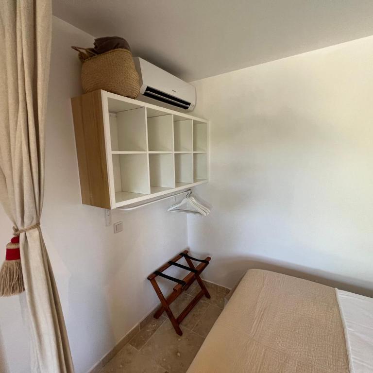 HomeStay Bormes - Studio - Vue sur Piscine - Rez-de-Chaussée - 5