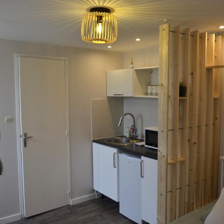 Petit studio style bohème - Appartement proche hôpital - Appartamento con 1 Camera da Letto - 3
