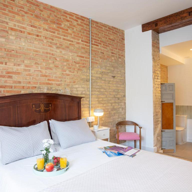 SingularStays Casa del Grao - Three-Bedroom Apartment - 14