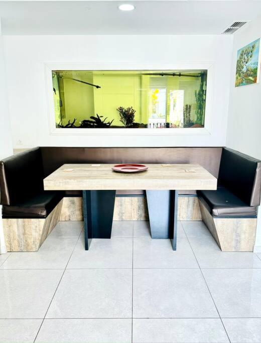 Central Flat Terrace & BBQ - Appartement 2 Chambres - 16