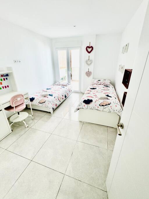 Central Flat Terrace & BBQ - Appartement 2 Chambres - 25