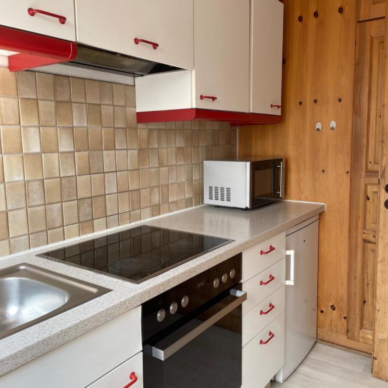 Alpen-Hostel Apartment Südgrat mit Motorradvermietung - Apartment mit 2 Schlafzimmern - 10