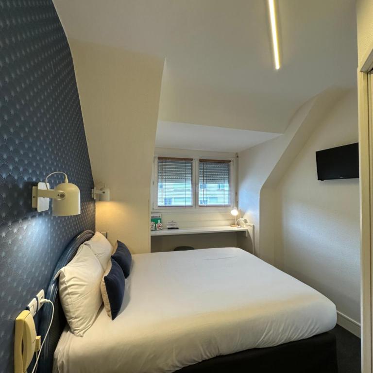 Hôtel de Caen - Standard Double Room 4th Floor - 7