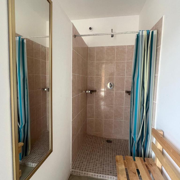 Hostal Centro Histórico - Litera en habitación compartida mixta - 8