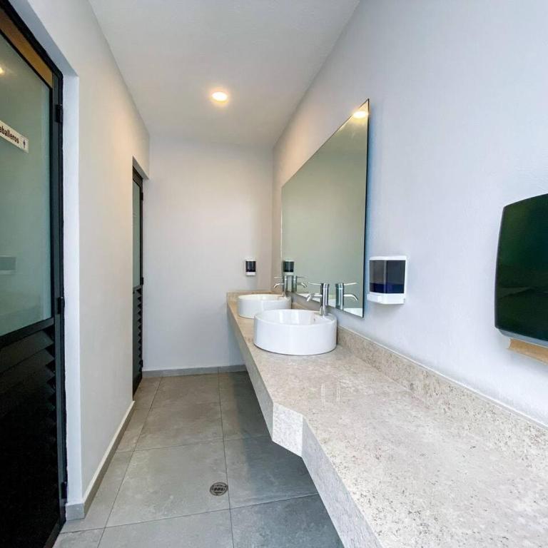 XKAA - Best Studio at 5th Ave with Pool Gym Steps to Beach - Apartamento - 36