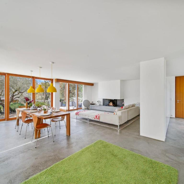 Villa Serenity Sustainable Luxury Retreat by GuestLee - Villa - 8