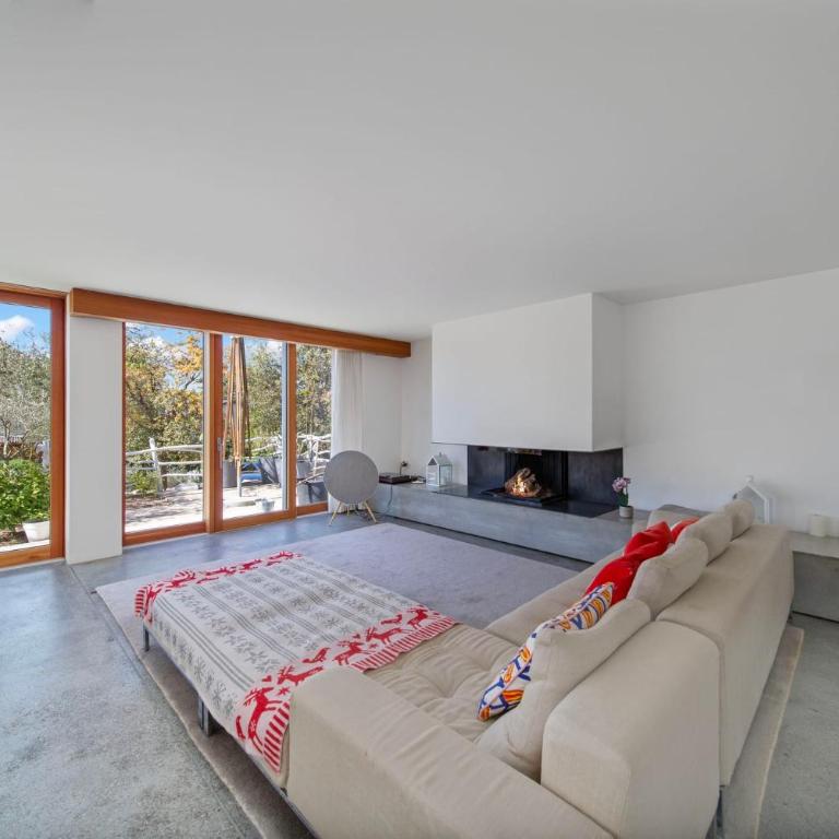 Villa Serenity Sustainable Luxury Retreat by GuestLee - Villa - 13