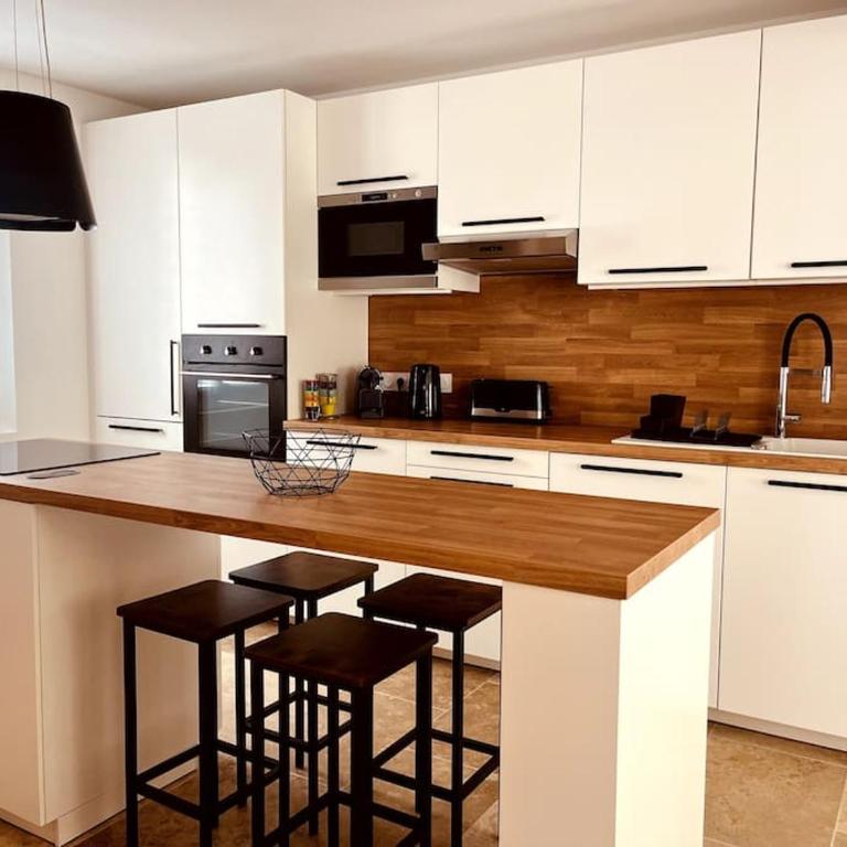 Villa André à Nîmes - Three-Bedroom Villa - 19