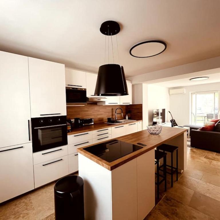 Villa André à Nîmes - Three-Bedroom Villa - 26