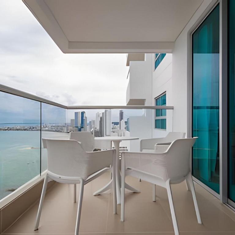 Laurdhomes Lujoso Apto Piso 28 frente al mar, 2BTH - Apartamento de 2 dormitorios - 10