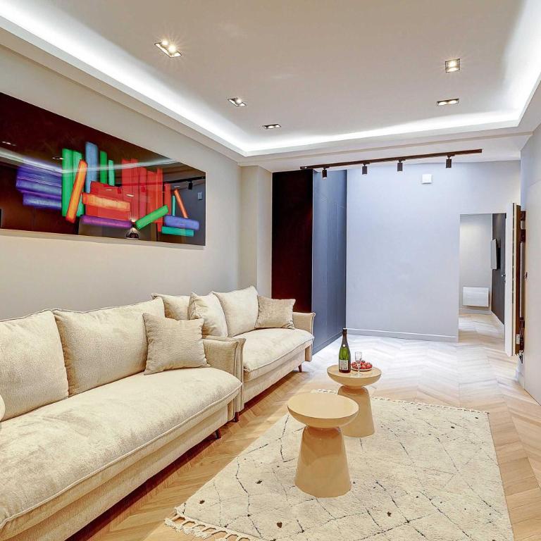Elegant apartment with AC - 3BR-10P- Le Marais - Three-Bedroom Apartment - 6