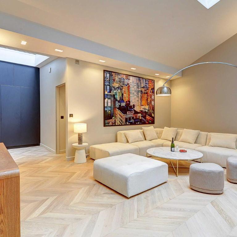 Elegant apartment with AC - 3BR-10P- Le Marais - Three-Bedroom Apartment - 10