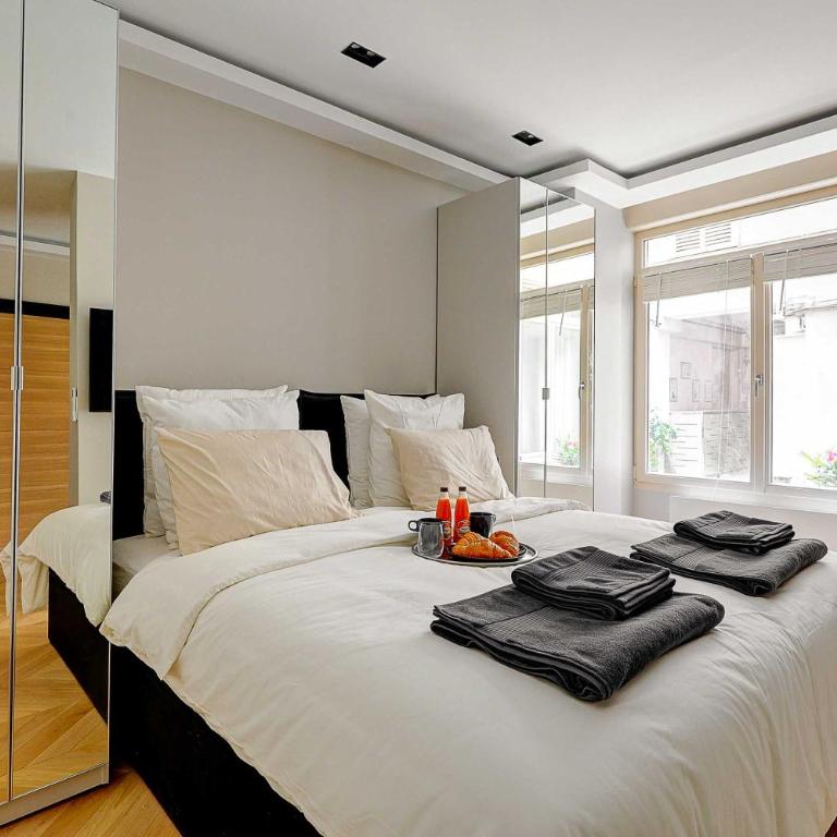 Elegant apartment with AC - 3BR-10P- Le Marais - Three-Bedroom Apartment - 22
