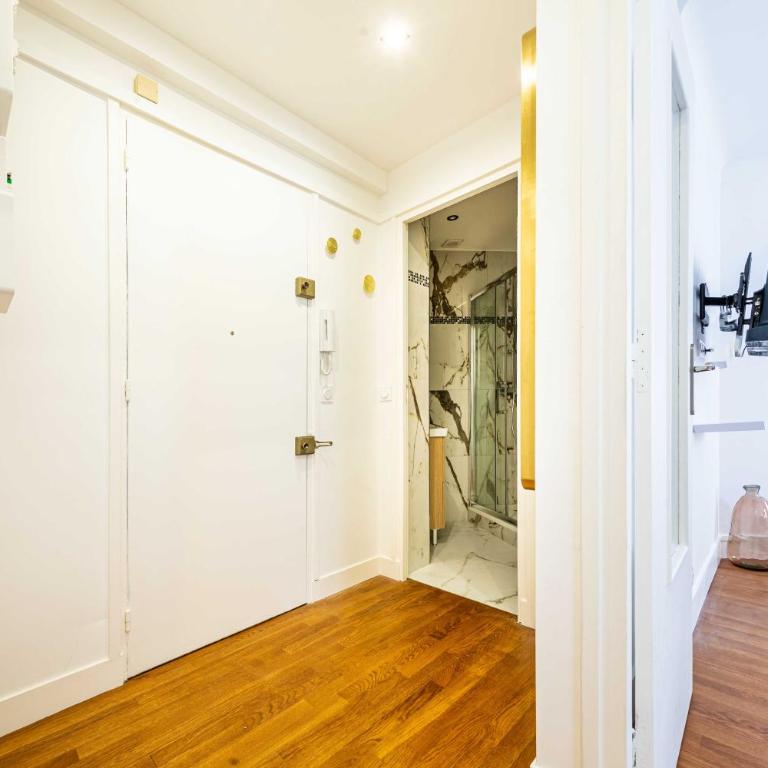 Bright & charming apartment - 1BR-4P - Montmartre - Appartement - 25