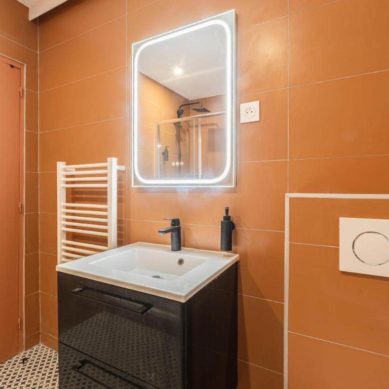 MARAIS POMPIDOU 3e, jacuzzi, 2 chambres, 4 à 6P - Two-Bedroom Apartment - 7