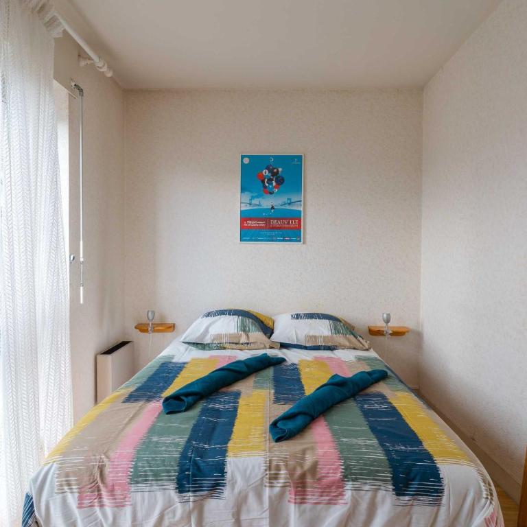 Charming apartment with parking near Place Morny - One-Bedroom Apartment - 8