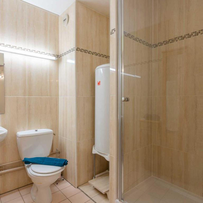 Charming apartment with parking near Place Morny - One-Bedroom Apartment - 3