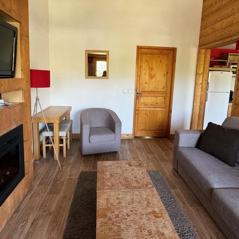 Appartement 3P, piscine chauffée, animaux admis, pieds des pistes - Two-Bedroom Apartment - 1