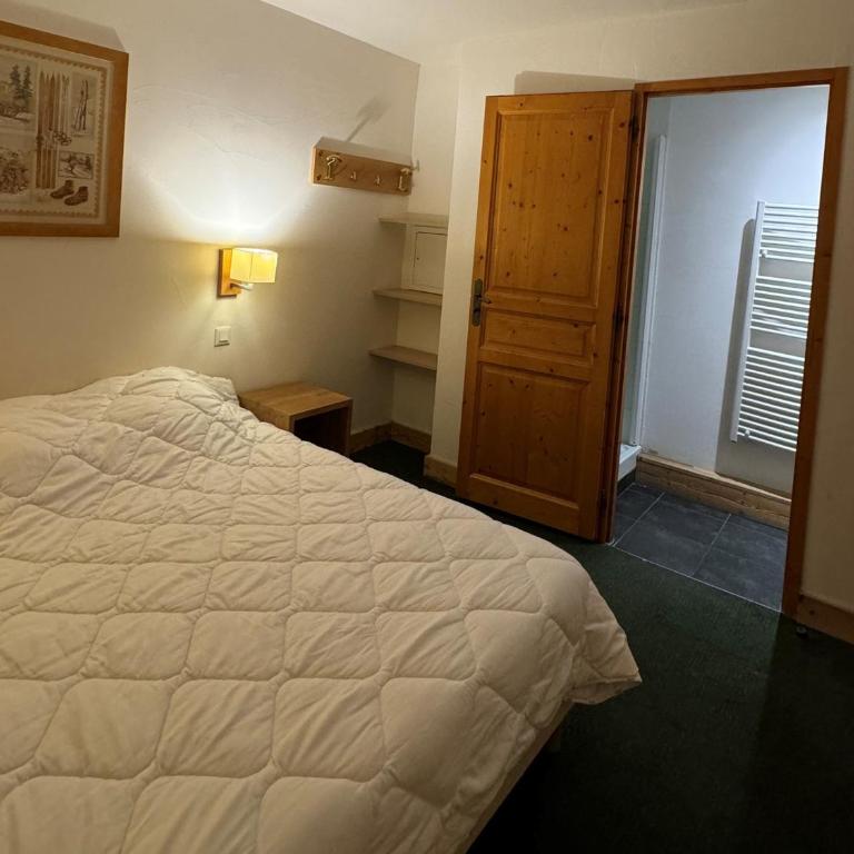 Appartement 3P, piscine chauffée, animaux admis, pieds des pistes - Two-Bedroom Apartment - 2