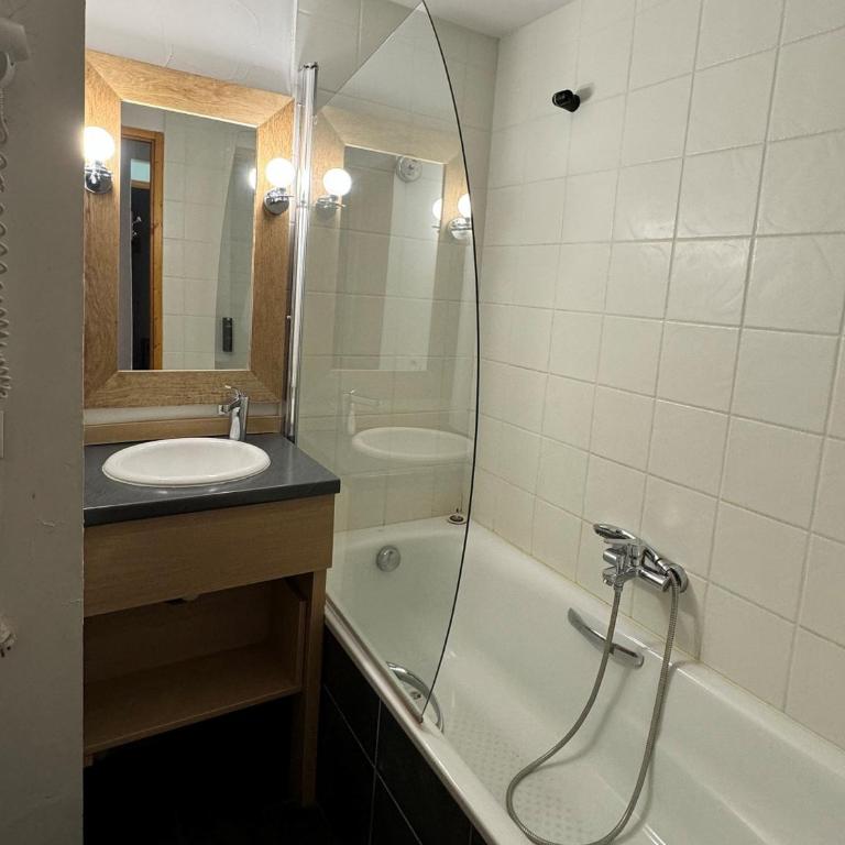Appartement 3P, piscine chauffée, animaux admis, pieds des pistes - Two-Bedroom Apartment - 6