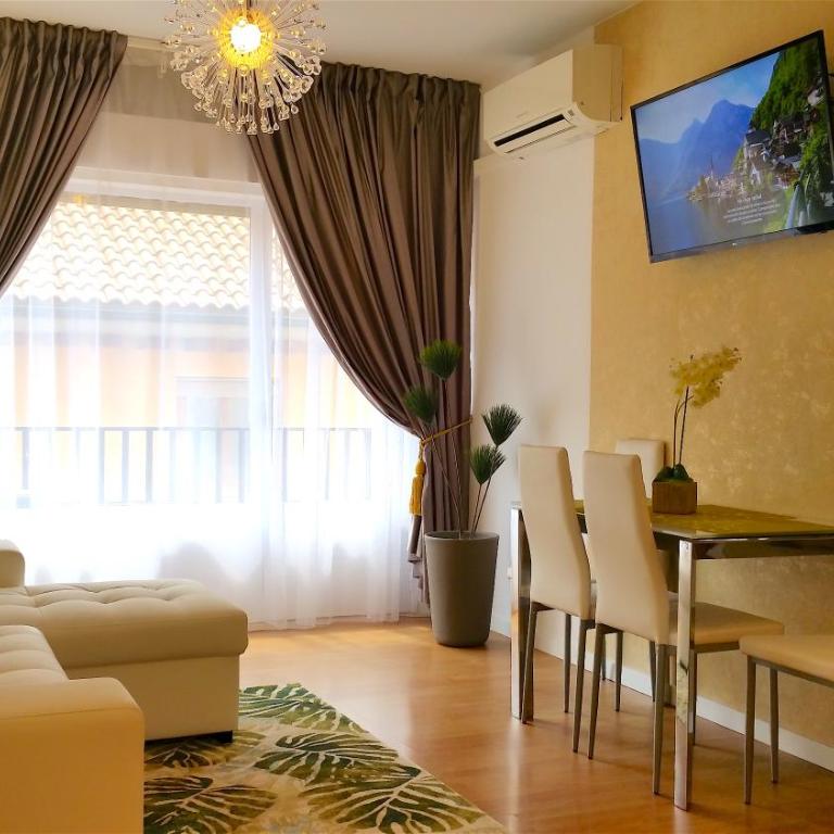 Plaza Madrid Central - Deluxe One-Bedroom Apartment with City View - 19