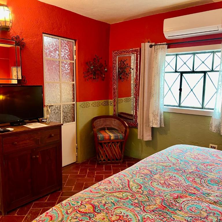 Boutique Hotel Casa Camellia - Double Room with Private Bathroom - 21