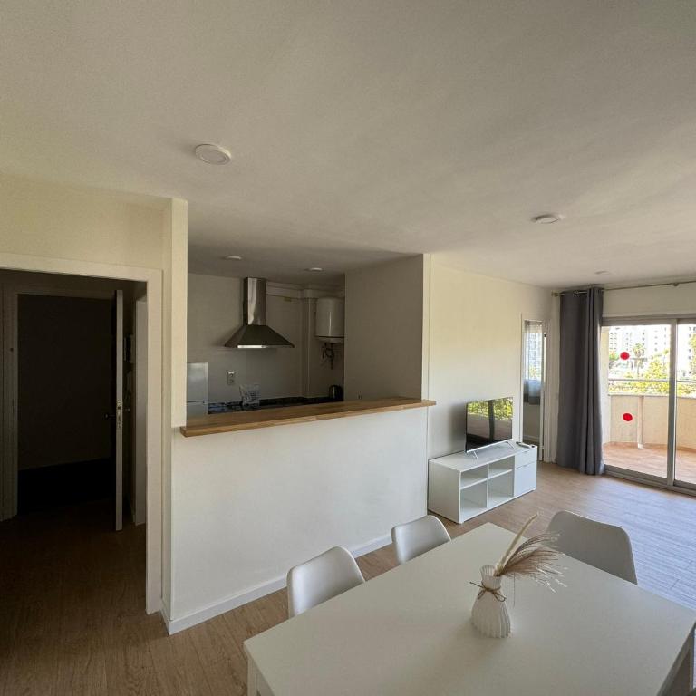 M10 Salou apartaments - Two-Bedroom Apartment with Terrace - 12