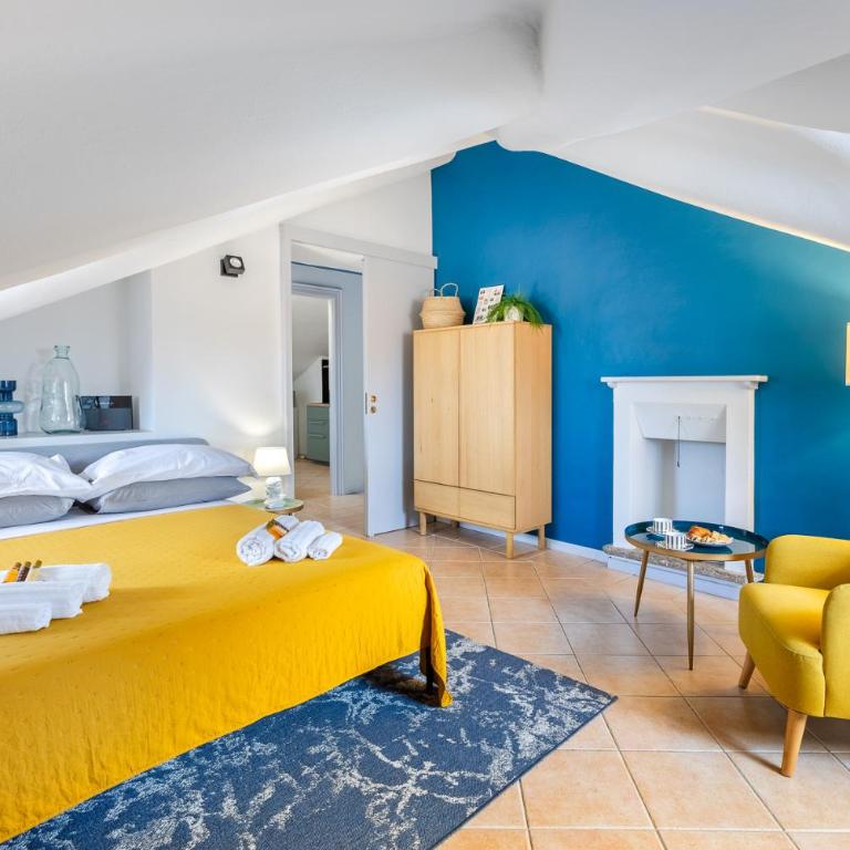 Giolitti 39 - Moderna Mansarda nel cuore di Torino - Appartamento con 2 Camere da Letto - 1