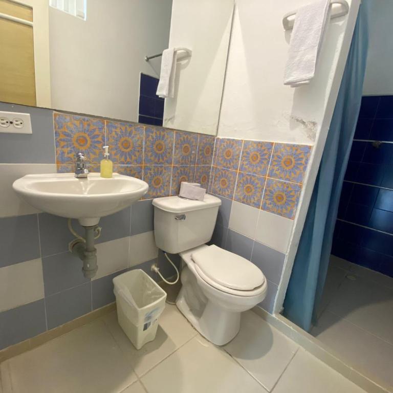 Finca Termópilas Rivera Huila RNT-92367 - Habitación Doble con baño privado - 2
