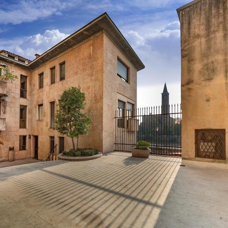 Stromboli Loft Verona - Studio - 13