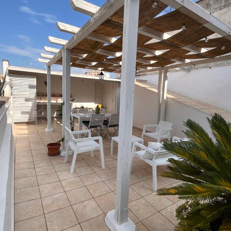 Alis Home - Appartamento con 2 Camere da Letto e Terrazza - 7