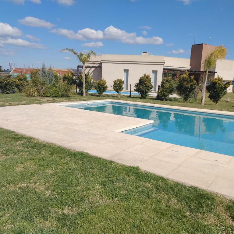 Casa Renata Canning Ezeiza - Casa de 3 dormitorios - 2