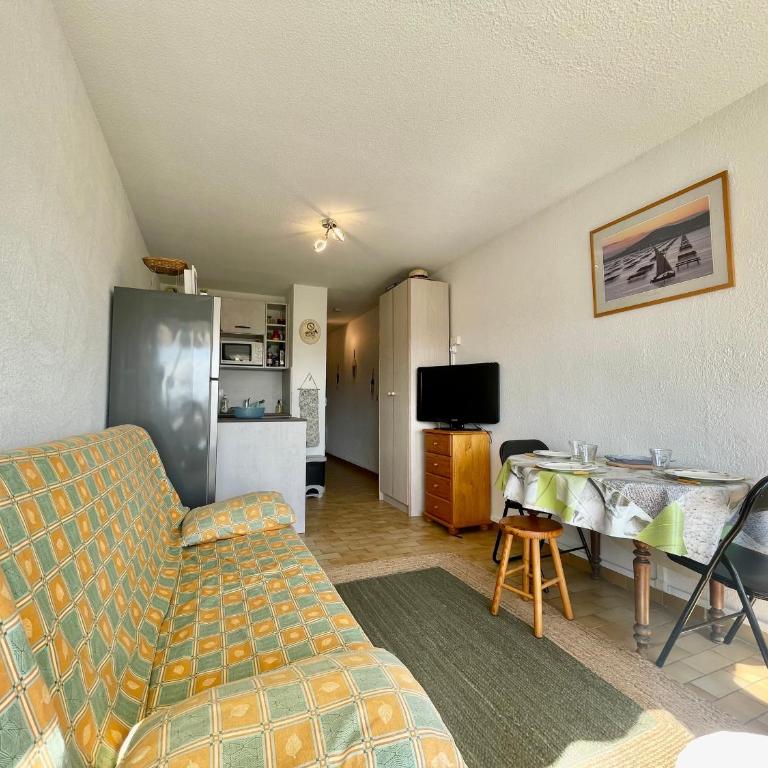 Studio lumineux avec cabine, parking privé, près de la plage - FR-1-338-590 - Apartment - 2
