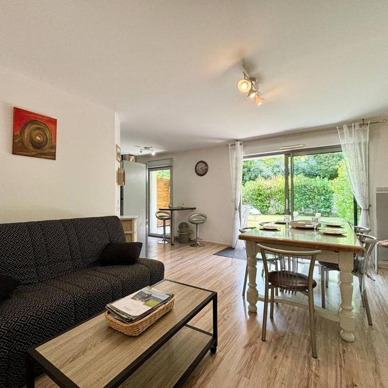 Appartement charmant près du bourg - 6 pers. - FR-1-377-94 - Appartement - 2