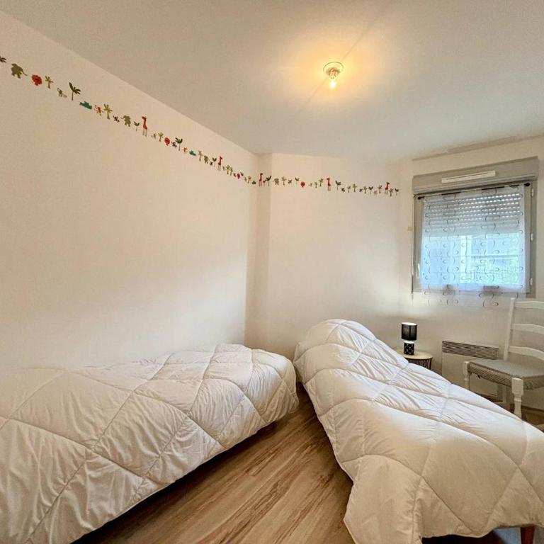Appartement charmant près du bourg - 6 pers. - FR-1-377-94 - Appartement - 5