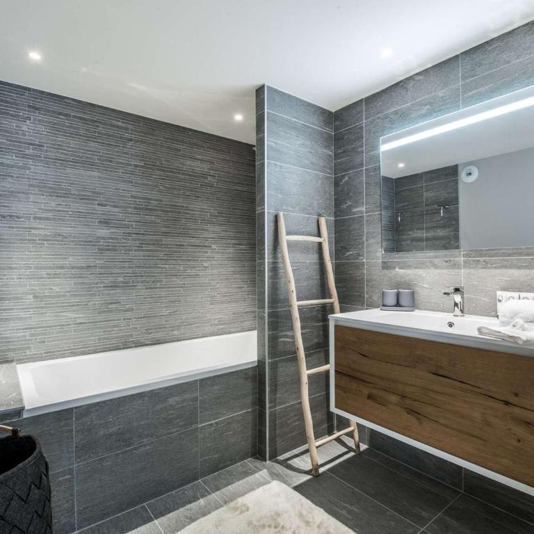 Courchevel 1550 - Appartement Tranquille pour 6, Balcon Sud-Est - FR-1-631-200 - Apartment - 10